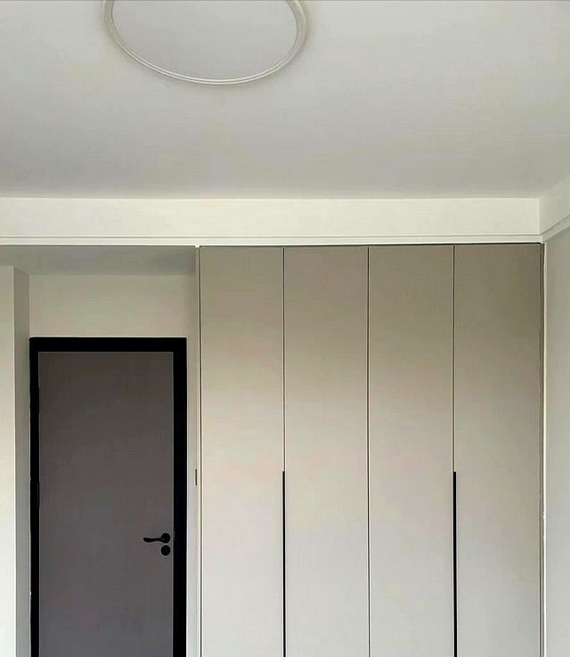 定制衣柜收纳全攻略,合理布局轻松装下全家衣物 定制衣柜全攻略,结构合理空间不浪费,老婆衣服再多照样整齐收纳 - 家居知识