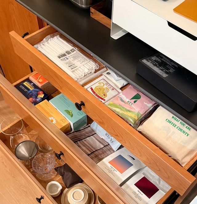 做餐边柜避开3个坑,照着7点做实用又高级! 做餐边柜别瞎抄模板!避开3个坑,按这7点做,实用又显高级! - 家居知识