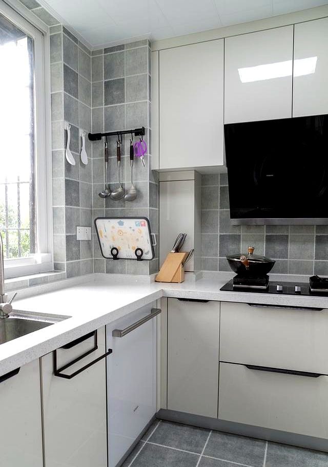 宁愿客厅变小，为妻子打造专属衣帽间，看71㎡小屋变身简美ins风 - 家居知识