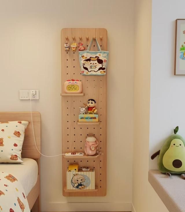 年轻人为何抛弃床头柜?这些新式设计更高级实用 “床头柜”已逐渐退出中国家庭,看看年轻人的做法,高级又实用 - 家居知识