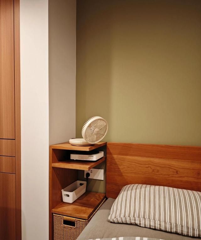 年轻人抛弃传统床头柜,这3种新式设计更高级实用 “床头柜”已逐渐退出中国家庭!看年轻人的新式做法,高级还实用 - 家居知识