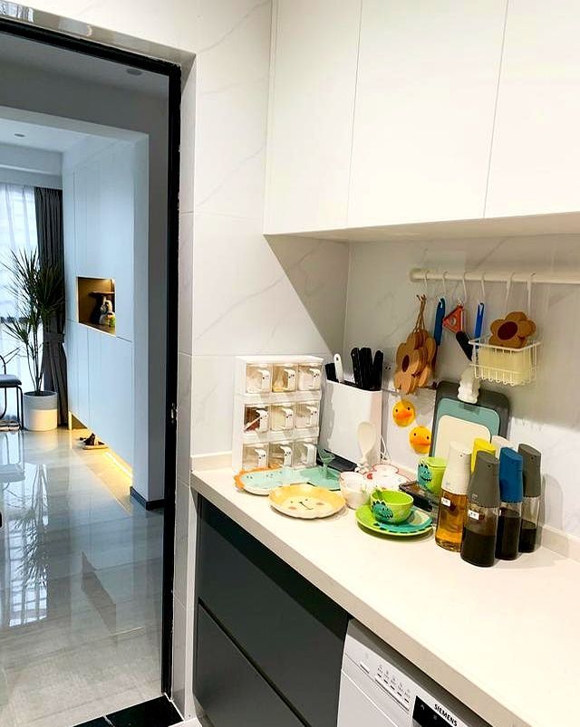 现代风新房装修，圆了从小对都市生活的幻想，横厅+无主灯很完美 - 家居知识