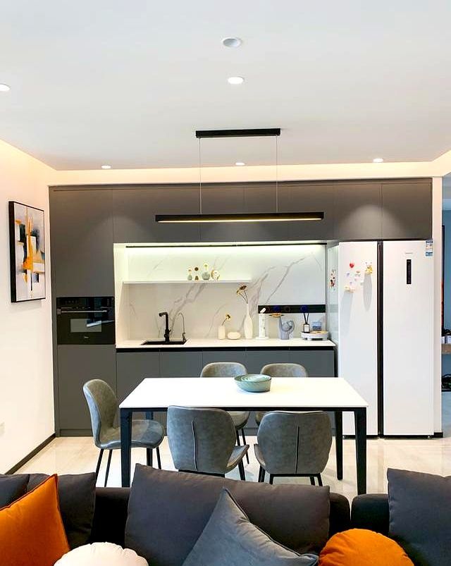 现代风新房装修，圆了从小对都市生活的幻想，横厅+无主灯很完美 - 家居知识