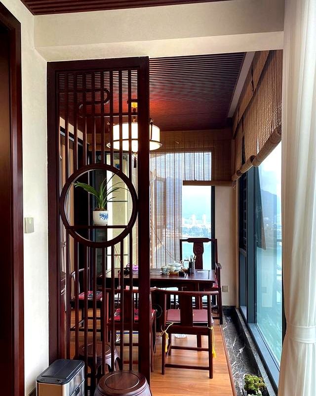 新中式家装惊艳众人,老祖宗的审美永不过时 不顾老公反对,自己决定把家装修成新中式,老祖宗的审美果然在线 - 家居知识