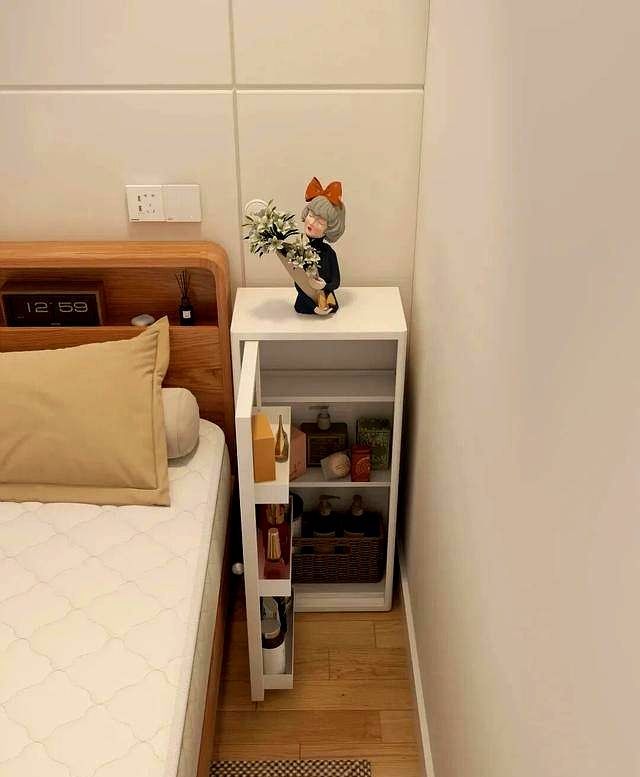 床头柜被年轻人淘汰?新式做法高级又实用,你家还在用吗? “床头柜”已逐渐退出中国家庭。看看年轻人的新式做法,高级又 - 家居知识