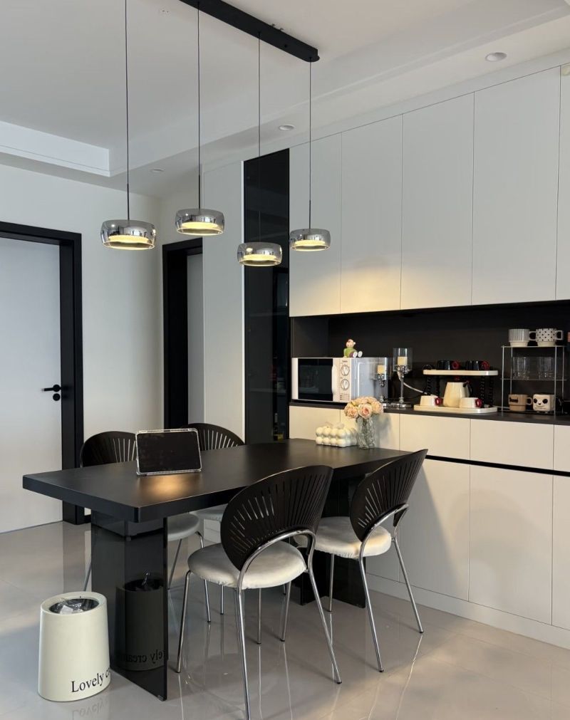 被父母吐槽家徒四壁的黑白风，我真的爱惨了！小户型显大这么装修 - 家居知识