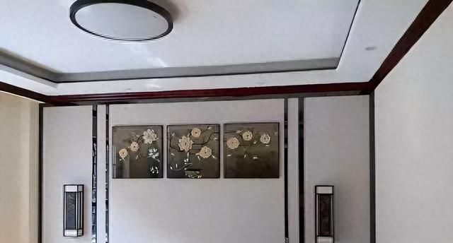 新中式风雅居，山水画入户，实木线条勾勒东方韵味