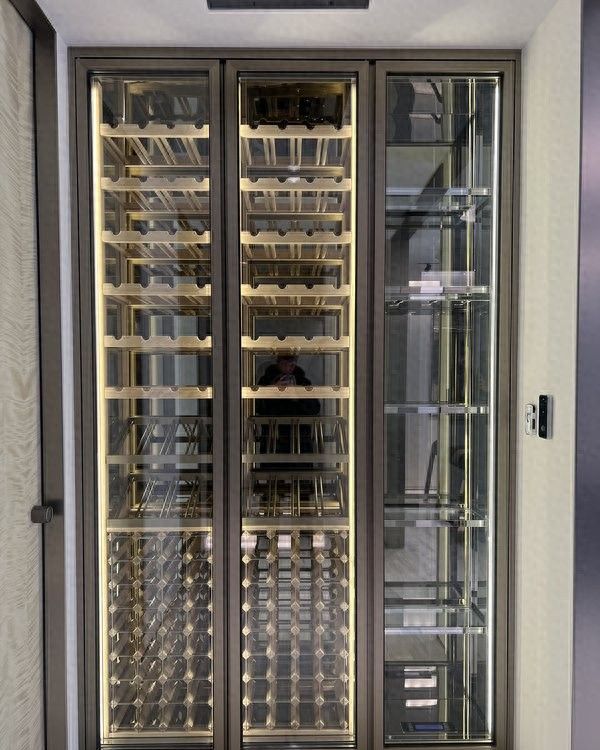 私人酒柜定制指南，精选品牌与藏酒技巧