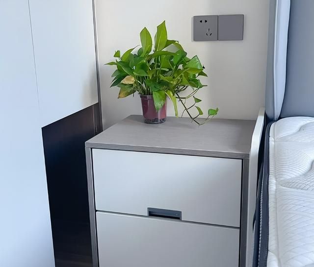 卧室“床头柜”退出中国家庭！建议学温州人的做法，美观不占地 - 家居知识