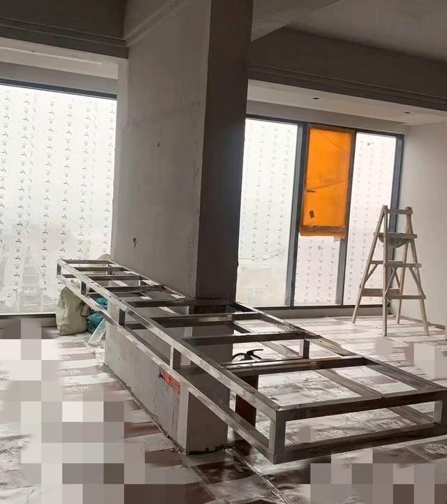 半墙爆改悬浮电视柜！老师傅揭秘施工细节，看完再决定做不做 - 家居知识