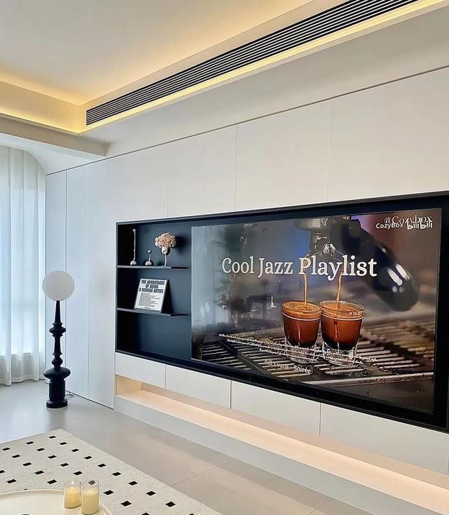 老公坚持把电视墙设计成满墙电视柜，入住后发现真香！ - 家居知识