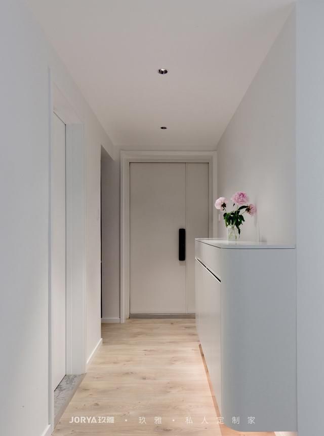 能装6000本书、2米跨度不压弯的书柜,今日头条推荐 这家书柜能装下6000本书,还有跨度2米多,不会被压弯的隔板 - 家居知识