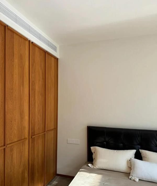 山东一位90后夫妻的家，堪称原木+侘寂混搭教科书，太有品位了 - 家居知识