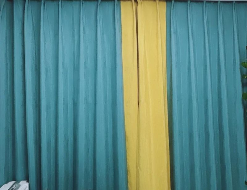 网红装修设计坑人不浅，定制床头柜上万还甲醛超标，悬浮电视柜 - 家居知识