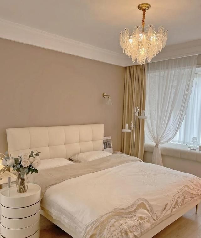 极简客厅设计惊艳全网,高级感引无数人效仿 这是我见过最美的“极简装修”,凭一客厅就被无数人效仿,真高级 - 家居知识