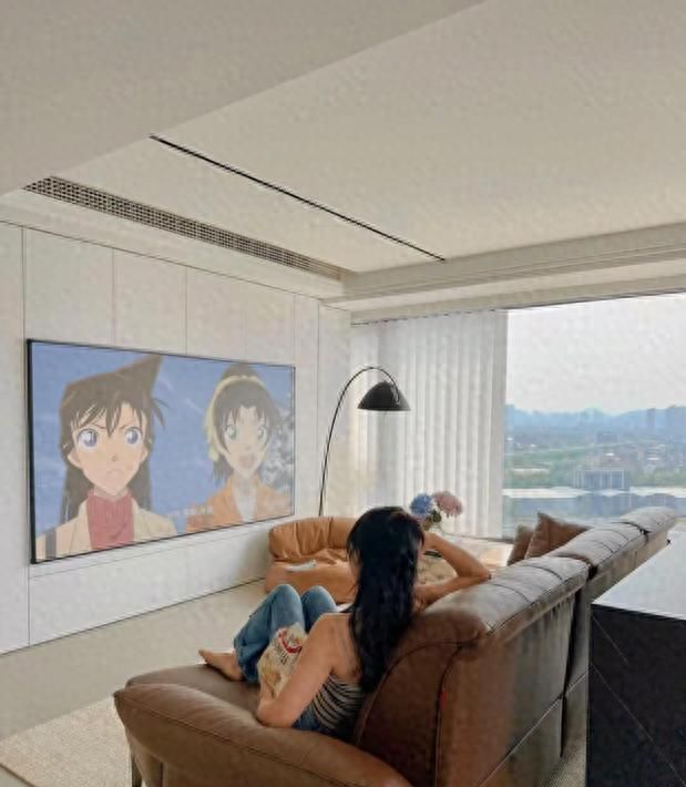 浙江一女子110㎡的家火了，“极简”装修，干净整洁，高级又实用 - 今日头条