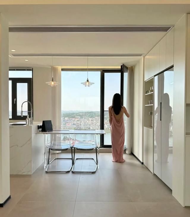 江西夫妻110㎡的家，装极简风太难了，和各路师傅吵架换来的家！ - 家居知识