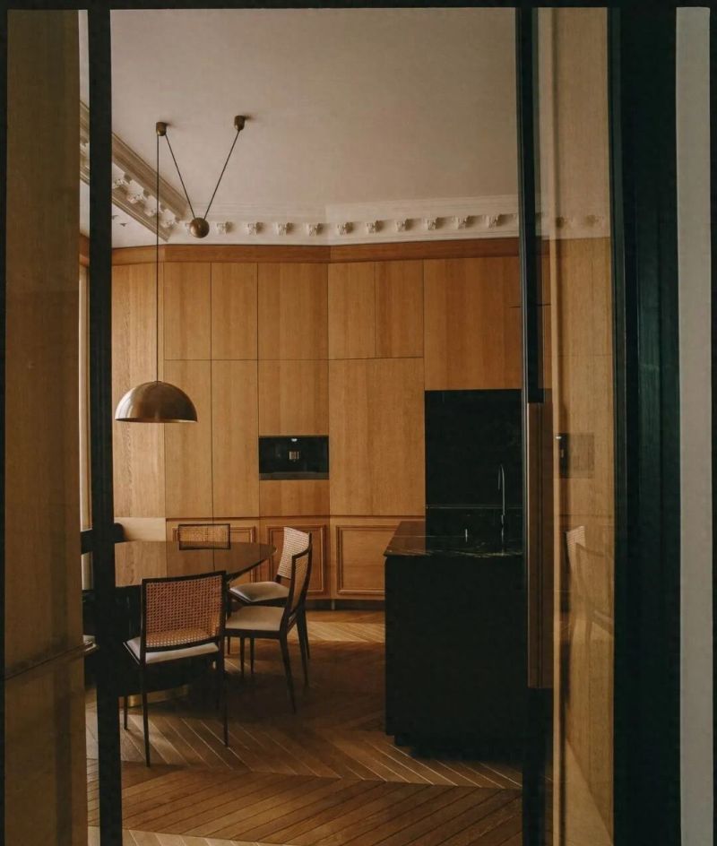 复古与创意交织，探寻历史感的法式风格魅力