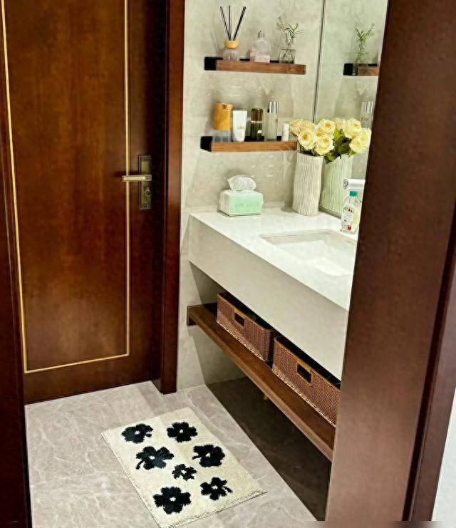 江苏夫妻142㎡新中式雅居，小县城的诗意躺平生活