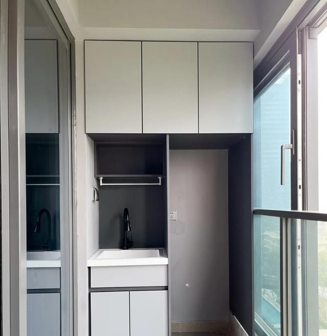 建议：阳台储物柜能装则装！虽多花几千元，入住后会发现物超所值 - 家居知识