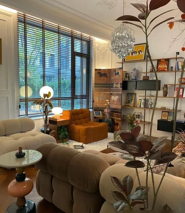 北京一夫妻自装280㎡别墅，坚持法式现代风格，因装修太美而走红 - 家居知识