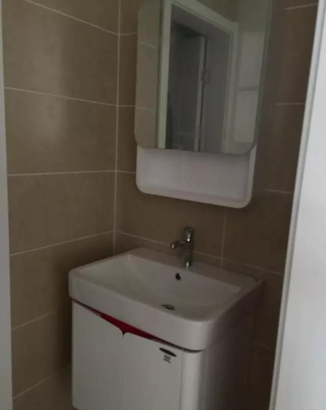 定制浴柜，打造你的最美卫浴空间