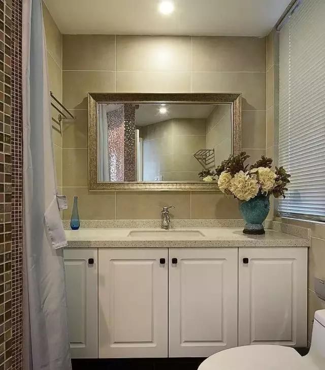 定制浴柜,打造你的最美卫浴空间 最美的卫浴间,你需要一款定制浴柜 - 家居知识