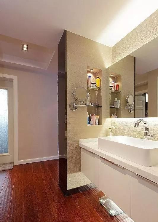 定制浴柜,打造你的最美卫浴空间 最美的卫浴间,你需要一款定制浴柜 - 家居知识