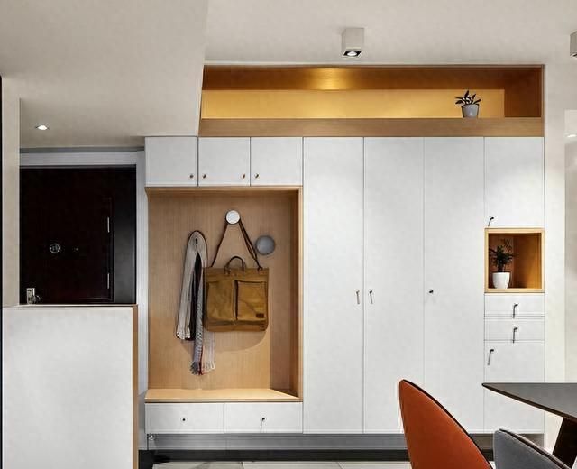 鞋柜定制全攻略，打造进门脸面的完美方案