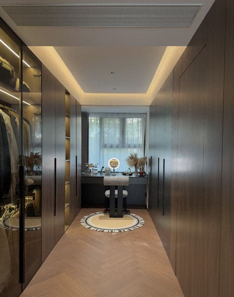 衣帽间定制攻略，豪华与低端风格厂家选择指南