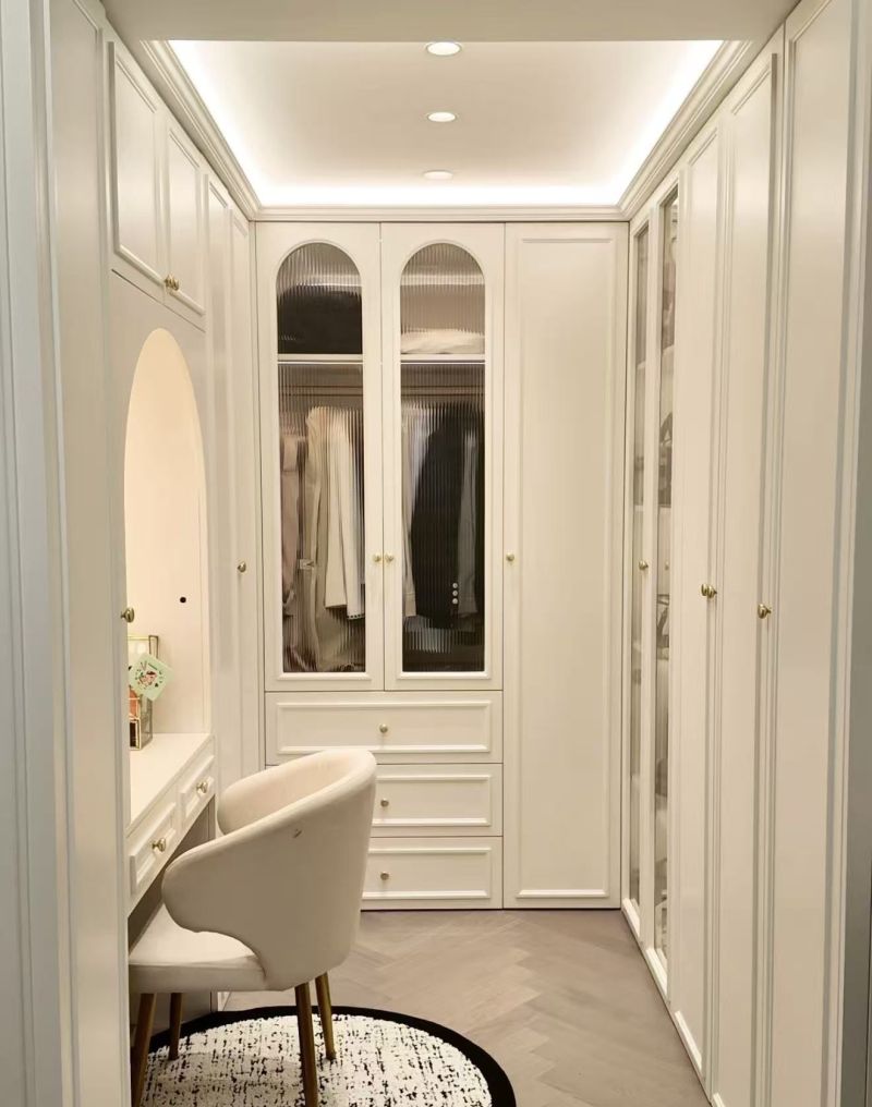 衣帽间定制指南：豪华、低端风格厂家怎么选 - 家居知识