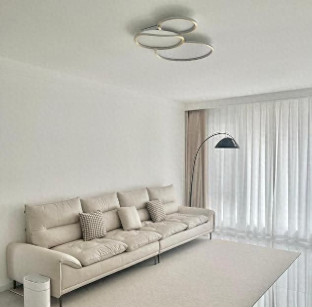 上海夫妻教科书级极简装修，高级感与精致并存