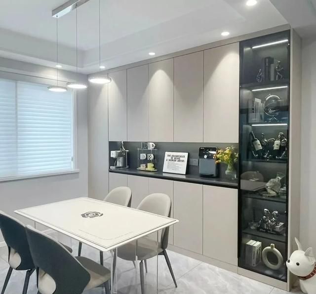 看到此文，心里有谱了，全屋定制餐边柜就这样做，这效果谁看谁夸 - 家居知识