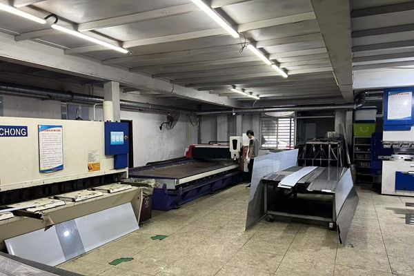 上海酒依实业,专业定制酒柜,品质与信赖的保障 上海酒依实业有限公司:酒柜定制行业的靠谱之选 - 家居知识