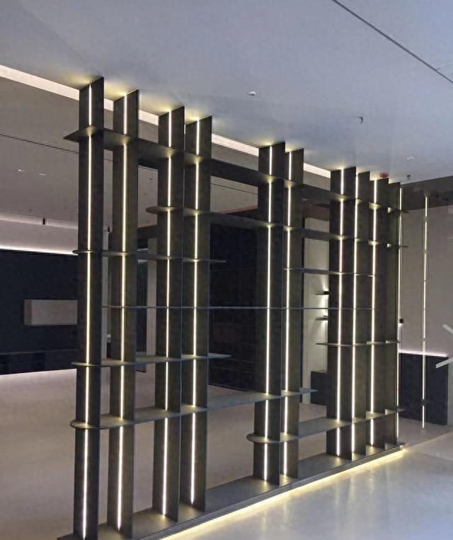 不锈钢酒柜、吊架、家具定制厂家推荐，靠谱又实惠的选择