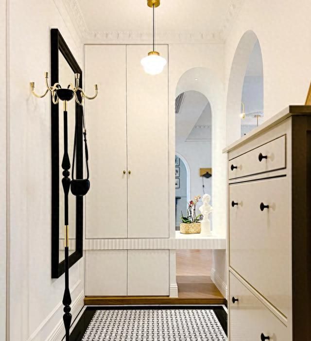 上海人玄关设计太惊艳！告别传统鞋柜，这样装实用又高级