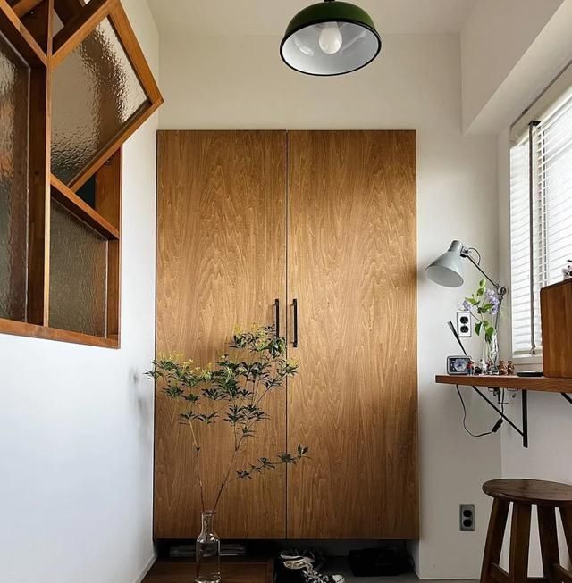 上海人玄关设计太惊艳!告别传统鞋柜,这样装实用又高级 玄关别再死磕鞋柜了!学学上海人的做法,那叫一个“惊艳” - 家居知识