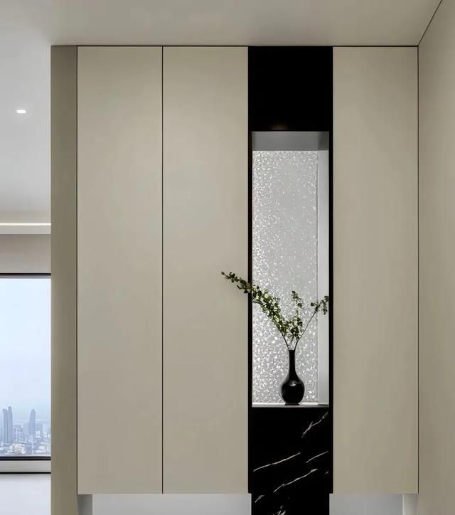 9款极简玄关柜设计,小户型秒变高级感! 玄关柜别乱装!9款极简设计照着装,小户型仪式感拉满 - 家居知识
