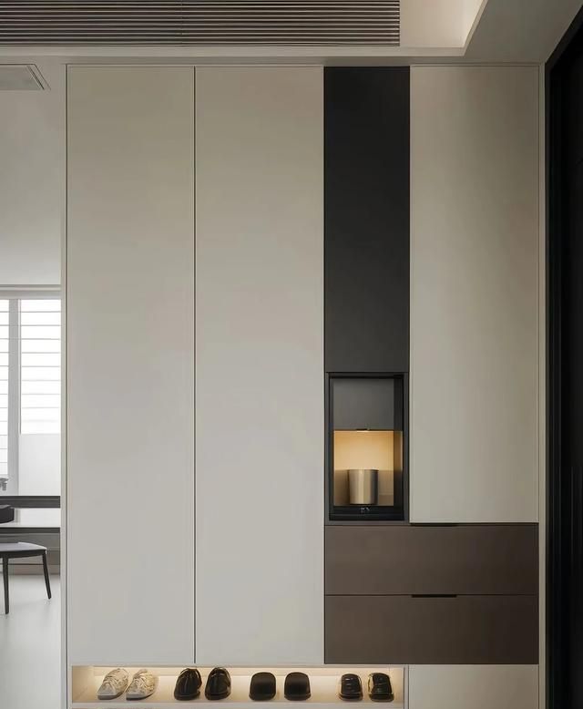 9款极简玄关柜设计,小户型秒变高级感! 玄关柜别乱装!9款极简设计照着装,小户型仪式感拉满 - 家居知识