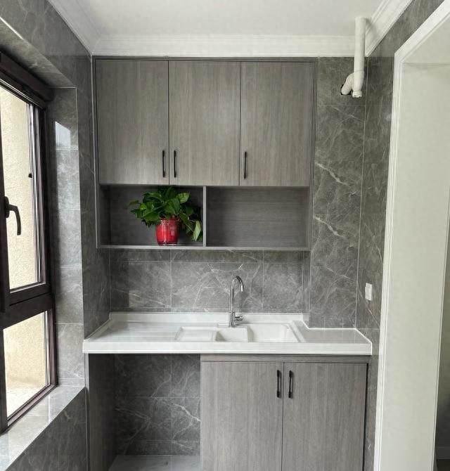 阳台储物柜，多花几千元，入住后直呼太值了！