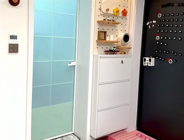 山东姑娘巧用12厘米鞋柜缝隙,省钱省地不浪费 山东姑娘晒玄关12厘米鞋柜,缝隙空间一点不都浪费,省钱又省地 - 家居知识