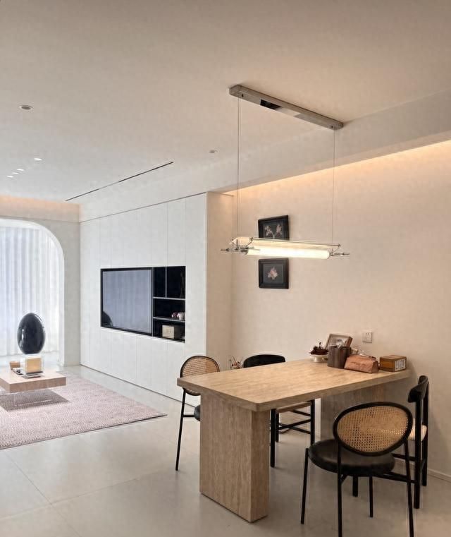 116㎡仅花11万！极简风装修打造高级感，省钱又大气