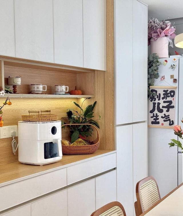 神仙木工打造的绝美餐边柜,快来抄作业! 神仙木工打的餐边柜,真的好绝啊,快来抄作业! - 家居知识