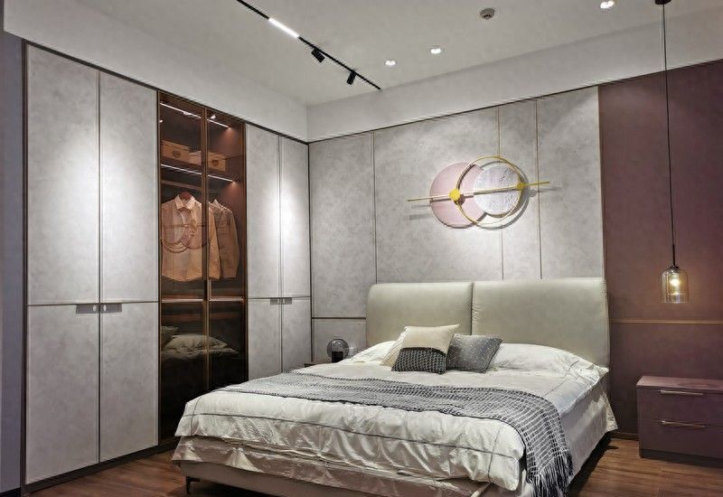 全屋定制衣柜避坑指南,新手必看的颜值与实用选购技巧 全屋定制衣柜新手怎么选?颜值实用双在线 - 家居知识