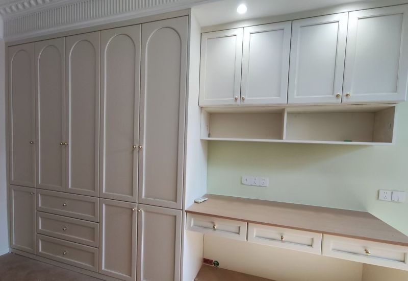 高级感定制衣柜全攻略,设计细节与完美落地指南 打造高级感定制衣柜:从设计到细节的完美演绎指南! - 家居知识