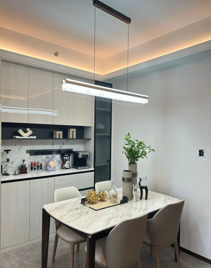 现代轻奢风客厅设计,让空间瞬间明亮通透 现代轻奢风,整个客厅都明亮了 - 家居知识