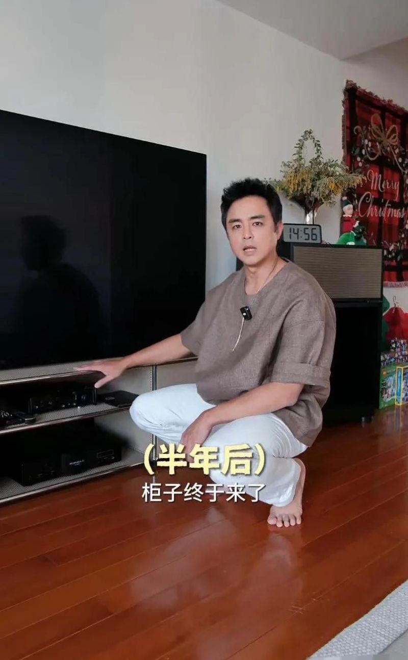 45岁男星上海豪宅曝光,4万电视柜配15万沙发,无戏拍生活仍奢华 45岁男星晒上海新家!4万电视柜,15万沙发,没戏拍日子照样舒坦 - 家居知识