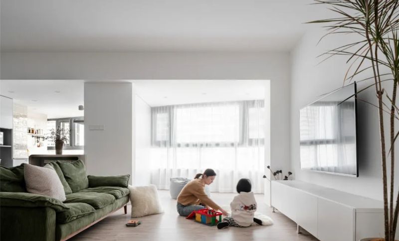 176㎡现代极简风宅,复古元素与绿植共筑惬意生活空间 176㎡现代极简风,复古范的元素+绿植装饰,满屋惬意的设计 - 家居知识