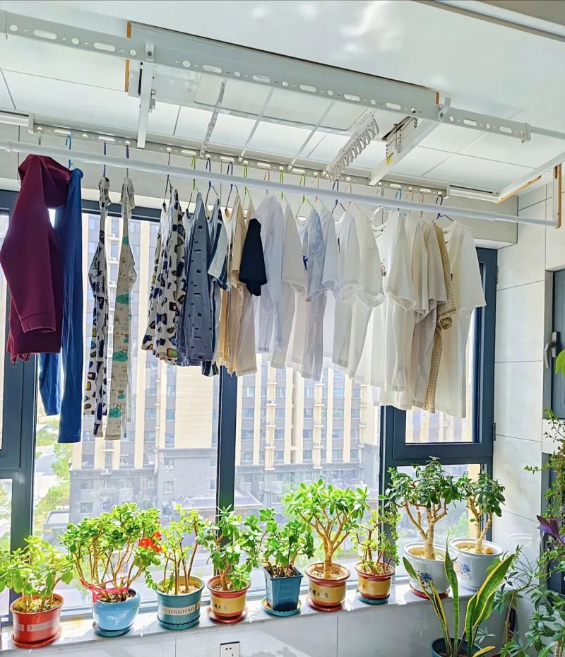 6㎡阳台巧装洗衣池,楼上邻居直呼太先进! 老公在6㎡阳台上装上“洗衣池”,装法太先进,楼上邻居羡慕死了 - 家居知识