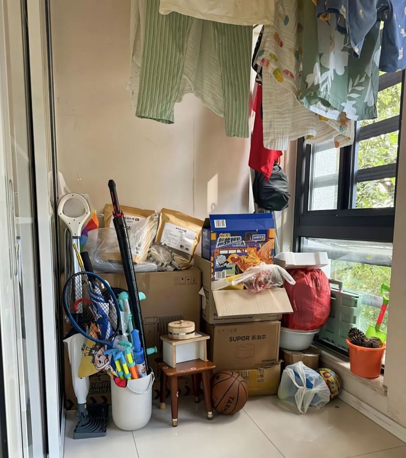 6㎡阳台巧装洗衣池,楼上邻居直呼太先进! 老公在6㎡阳台上装上“洗衣池”,装法太先进,楼上邻居羡慕死了 - 家居知识